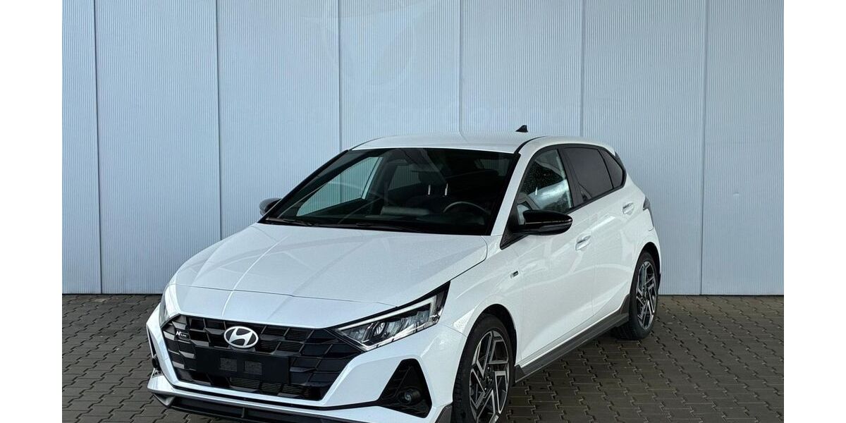 Hyundai i20 14.015 km 17.250 &euro; Achern 77855