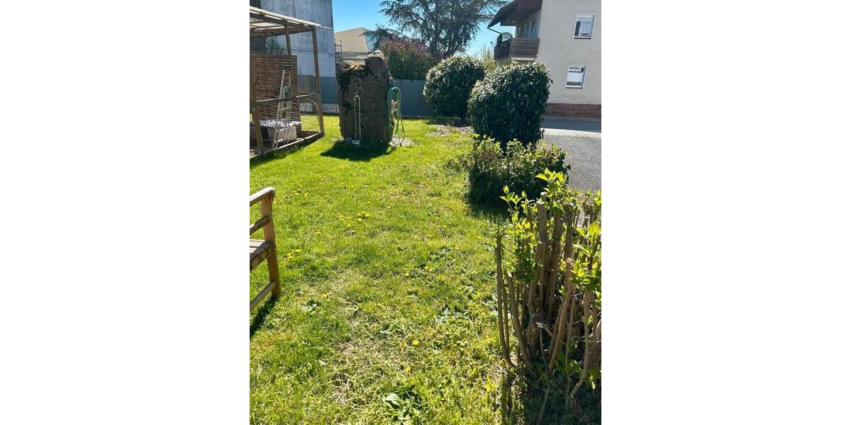 Einfamilienhaus Elfershausen - 5 Zimmer, 145 m&sup2;, 1.200&euro; | Angebot:26222974