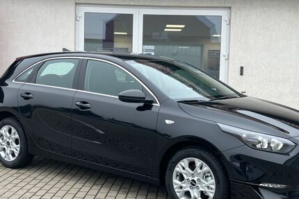 Kia ceed / Ceed 1.900 km 21.890 &euro; Burg OT Reesen 39288