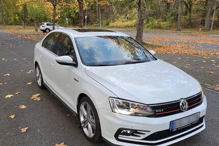 VW Jetta 36.910 km 16.500 € Braunschweig 38100