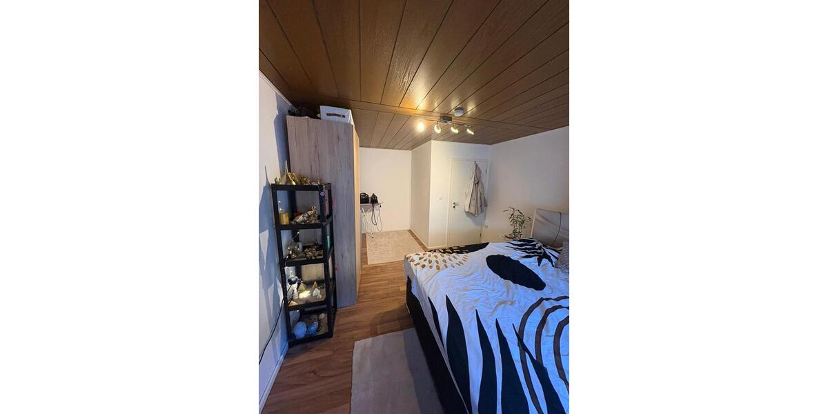 Etagenwohnung Dingolfing - 4 Zimmer, 85 m&sup2;, 950&euro; | Angebot:25975865