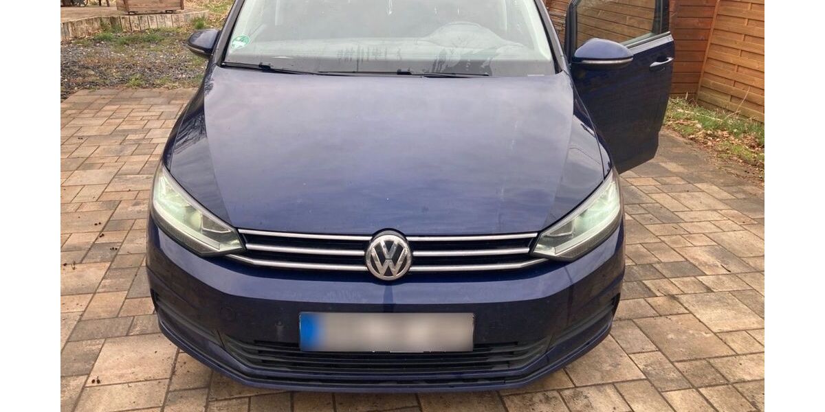 VW Touran 166.000 km 17.300 &euro; Velten 16727
