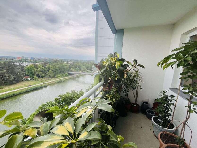 Wohnung zum Kaufen in Erlangen 420.000 € 93 m²