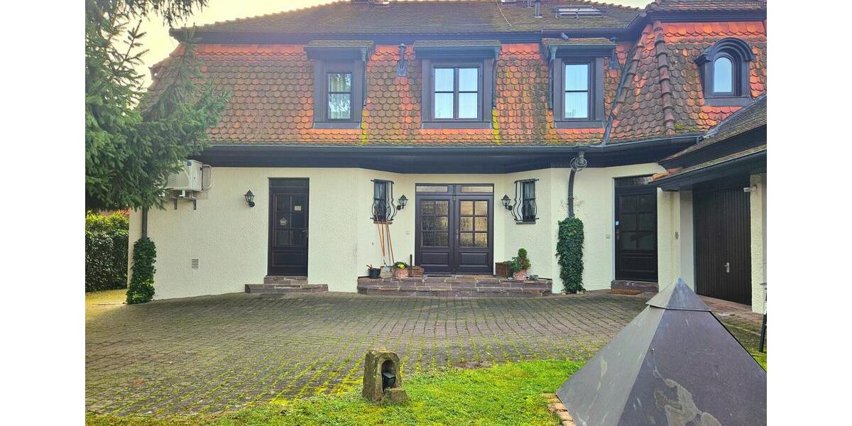 Einfamilienhaus Bad Homburg vor der Höhe Gonzenheim - 5 Zimmer, 227 m&sup2;, 3.900&euro; | Angebot:23393660