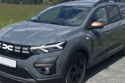 Dacia Jogger 11.126 km 21.790 &euro; Neuhaus am Rennweg 98724