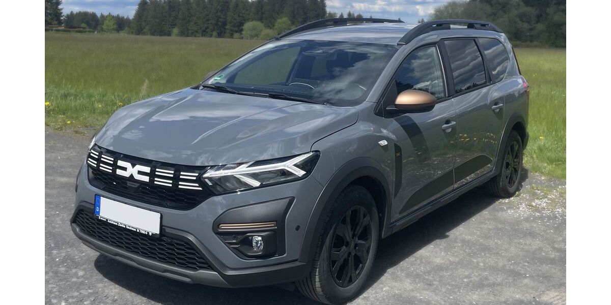 Dacia Jogger 11.126 km 21.790 &euro; Neuhaus am Rennweg 98724
