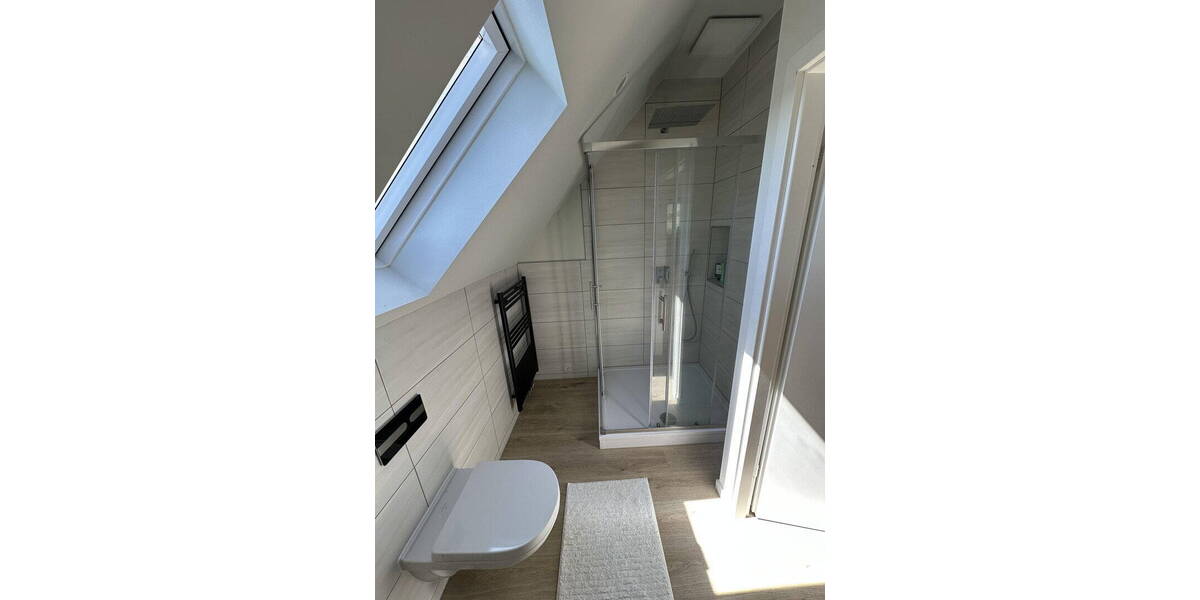 Einfamilienhaus Bergneustadt - 7 Zimmer, 240 m&sup2;, 570.000&euro; | Angebot:26330511