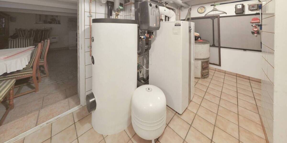 Mehrfamilienhaus, Wohnhaus Holzminden - 1 Zimmer, 350 m&sup2;, 357.000&euro; | Angebot:25940219