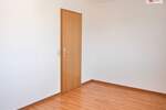 Etagenwohnung Limbach-Oberfrohna Oberfrohna - 3 Zimmer, 75 m&sup2;, 79.900&euro; | Angebot:25744580