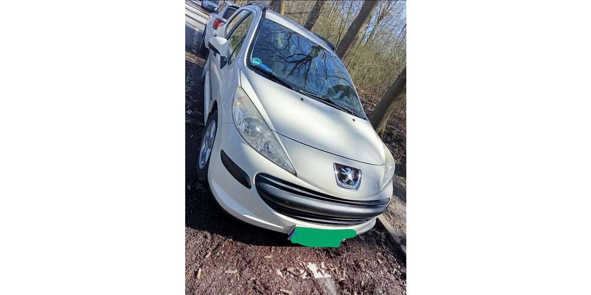 Peugeot 207 300.000 km 1.800 &euro; Hamburg 22049