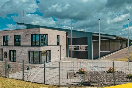 Stilvolle Bürofläche direkt an der A31 – sofort verfügbar! zimmer