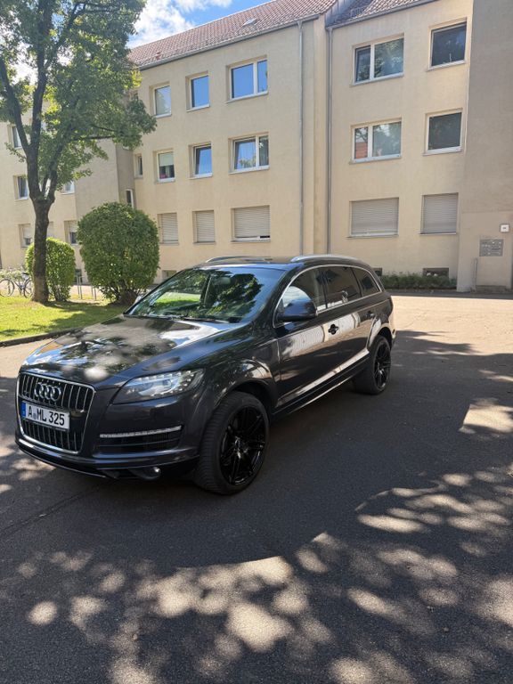 Q7