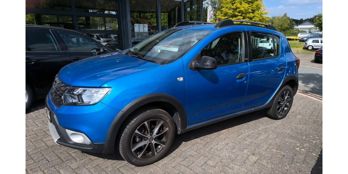 Dacia Sandero 19.000 km 12.990 &euro; Lügde 32676