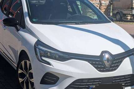 Renault Clio 14.800 km 13.400 &euro; Halle (Saale), Stadt 06110
