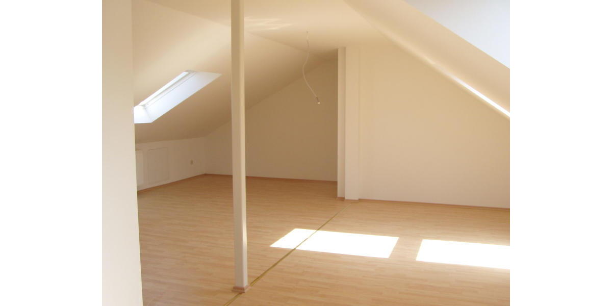 ObjNr:16134 - Traumwohnung in einem Dreifamilienhaus mit einem Tageslichtbad und Stellplatz - Etagenwohnung Beindersheim | Angebot:19813597