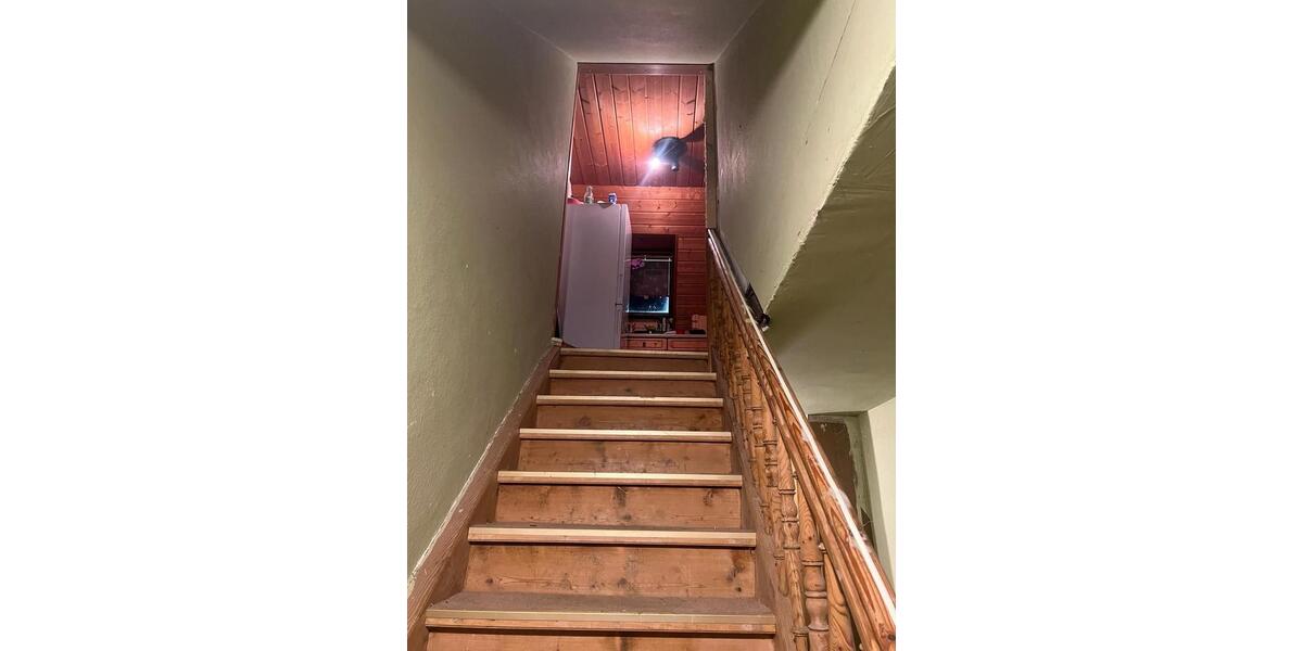 Mehrfamilienhaus, Wohnhaus Bad Berneck im Fichtelgebirge - 14 Zimmer, 205 m&sup2;, 120.000&euro; | Angebot:25550425