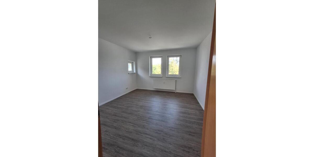 Etagenwohnung Schirgiswalde-Kirschau Kirschau - 4 Zimmer, 117 m&sup2;, 877&euro; | Angebot:26476004