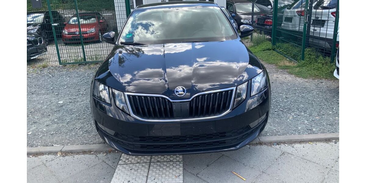 Skoda Octavia 263.945 km 7.650 &euro; Frankfurt am Main 60486