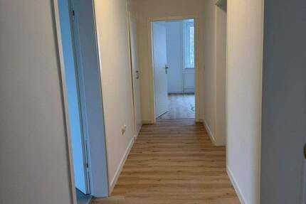 Wohnung Witten Annen - 3 Zimmer, 85 m&sup2;, 890&euro; | Angebot:25341275