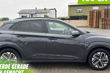 Hyundai KONA Elektro 26.900 km 23.845 &euro; Hamburg 22529