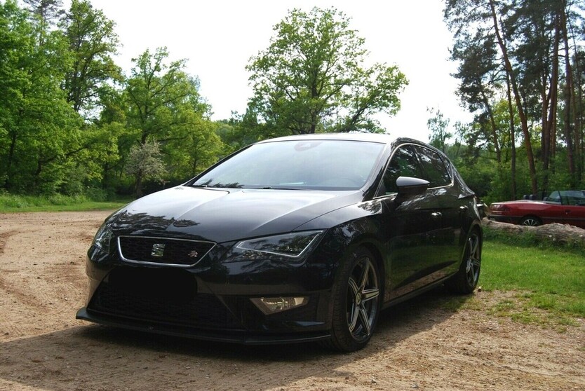 Seat Leon 84.000 km 14.700 € Lauf 77886