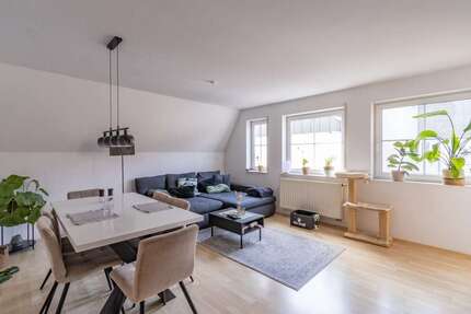 Wohnung Schwaigern - 3.5 Zimmer, 84 m&sup2;, 830&euro; | Angebot:26387137