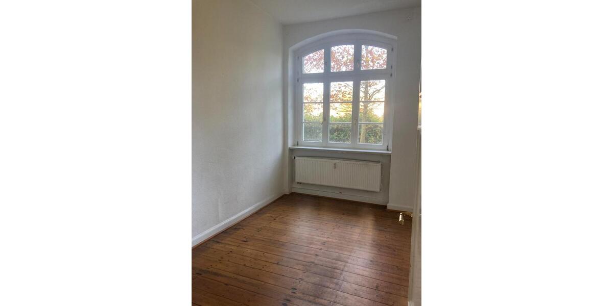 Zentral gelegene EG-Wohnung mit Garten zu vermieten 3 zimmer