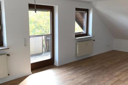 Wohnung Altendorf - 4.5 Zimmer, 108 m&sup2;, 990&euro; | Angebot:25420737