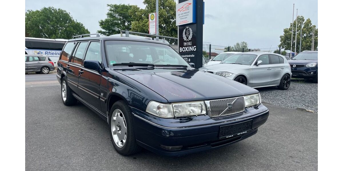 Volvo V90 327.300 km 3.990 &euro; Wesseling - Köln 50389
