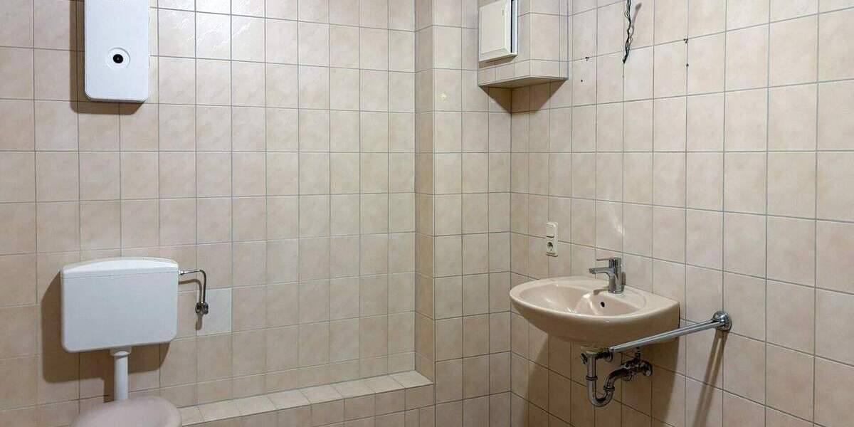 Etagenwohnung Wissen - 5 Zimmer, 110 m&sup2;, 145.000&euro; | Angebot:25738139