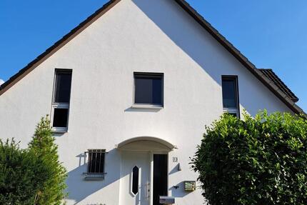 Haus Kiebitzreihe - 4 Zimmer, 110 m&sup2;, 369.000&euro; | Angebot:26992601