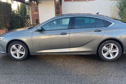 Opel Insignia 66.200 km 15.900 &euro; Fellbach 70736