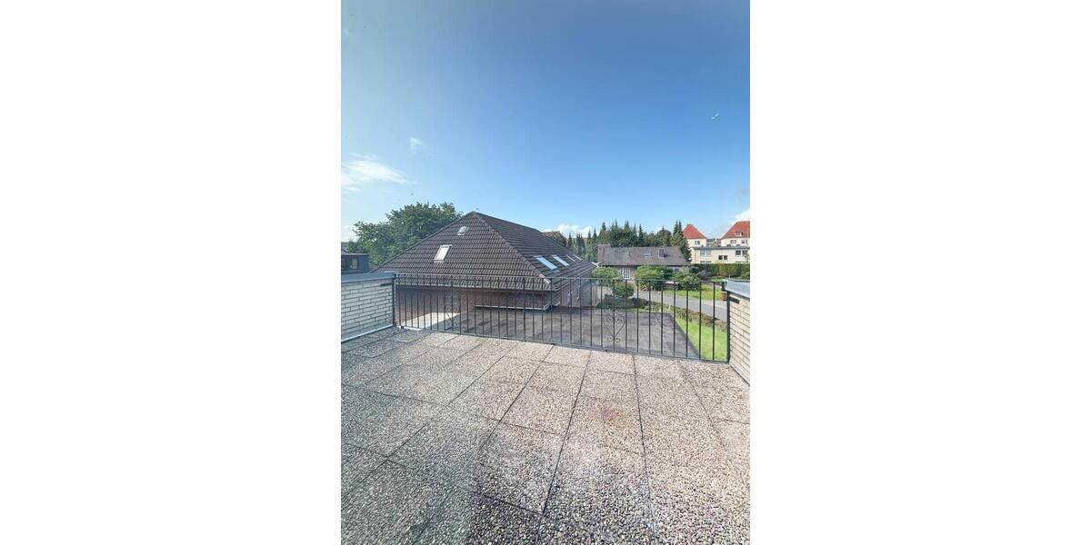 Dachgeschoßwohnung Wilhelmshaven Heppens - 4 Zimmer, 170 m&sup2;, 1.500&euro; | Angebot:22113522
