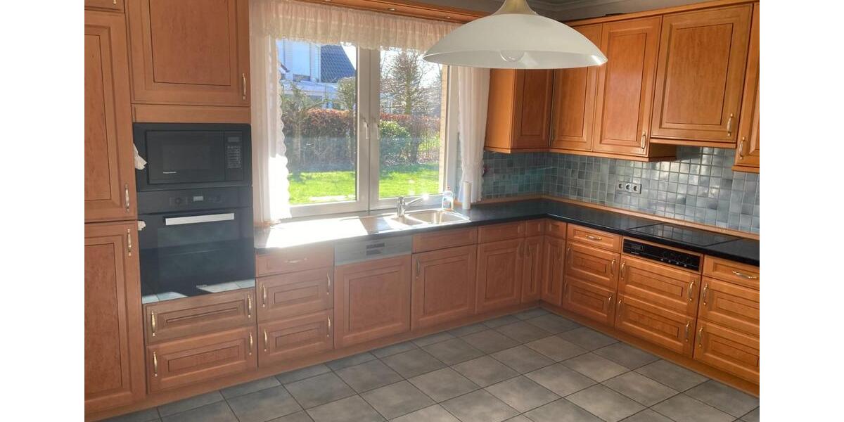 Helle, großzügige Erdgeschosswohnung mit Garten 3 zimmer