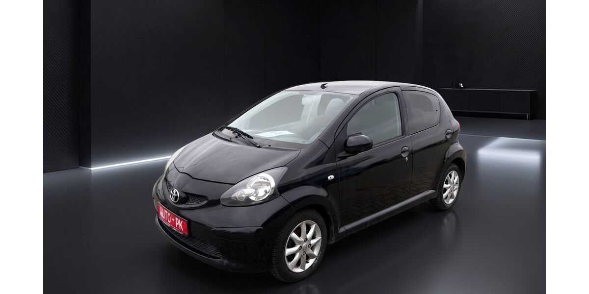 Toyota Aygo (X) 212.350 km 1.990 &euro; Staßfurt 39418