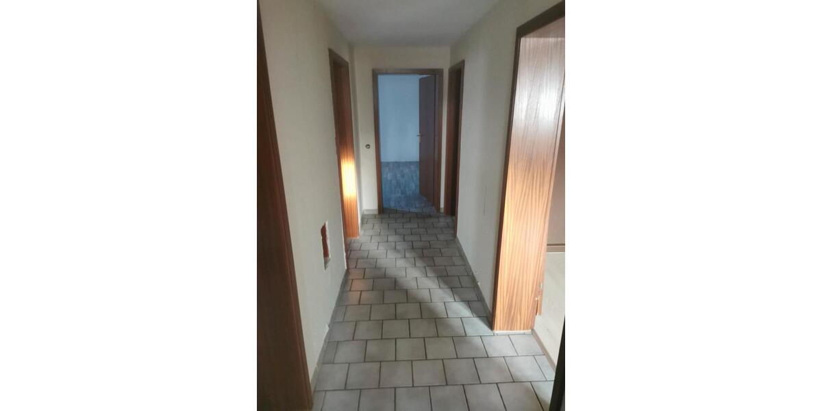 Etagenwohnung Volkmarsen - 3 Zimmer, 94 m&sup2;, 650&euro; | Angebot:26365806
