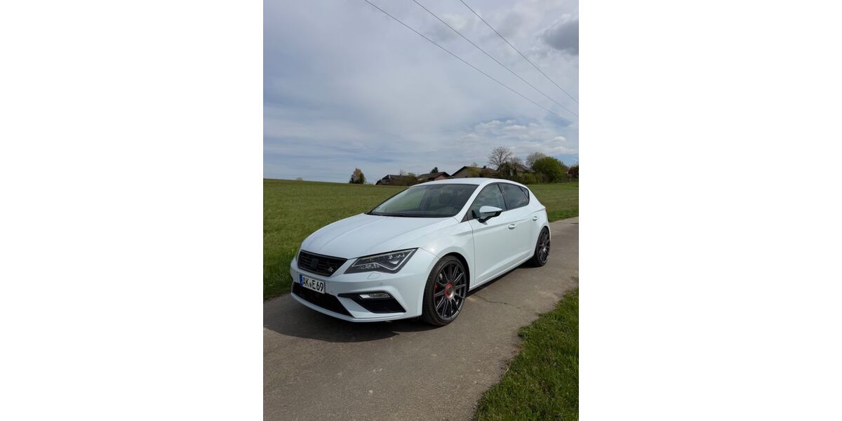 Seat Leon 76.000 km 13.500 &euro; Etzbach 57539