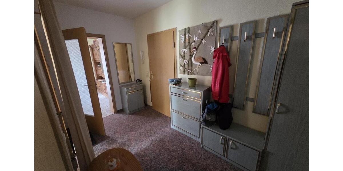 Hochparterre Weida - 2 Zimmer, 55 m&sup2;, 300&euro; | Angebot:25944538