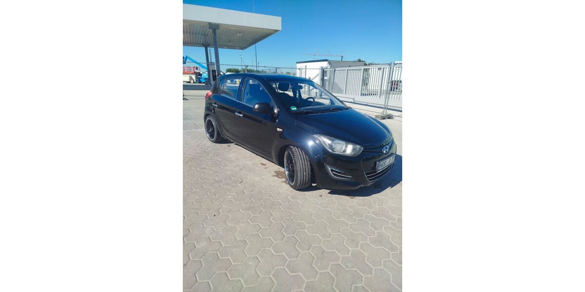Hyundai i20 158.000 km 3.999 &euro; Südbrookmerland 26624