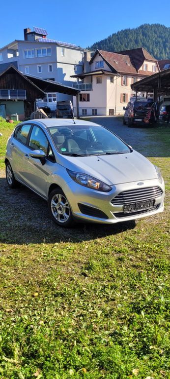 Ford Fiesta 102.000 km 5.450 € Steinach 77790