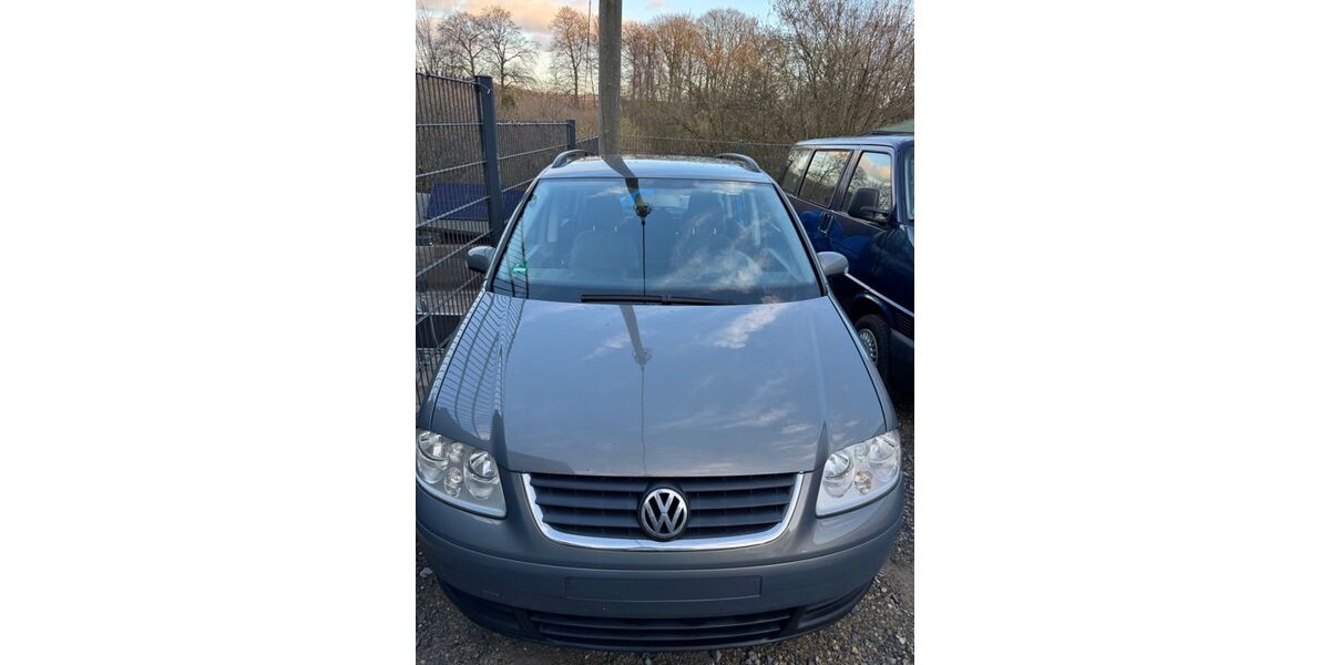 VW Touran 309.800 km 1.299 &euro; Solingen 42653