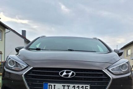 Hyundai i40 150.000 km 11.199 &euro; winnweiler 67722
