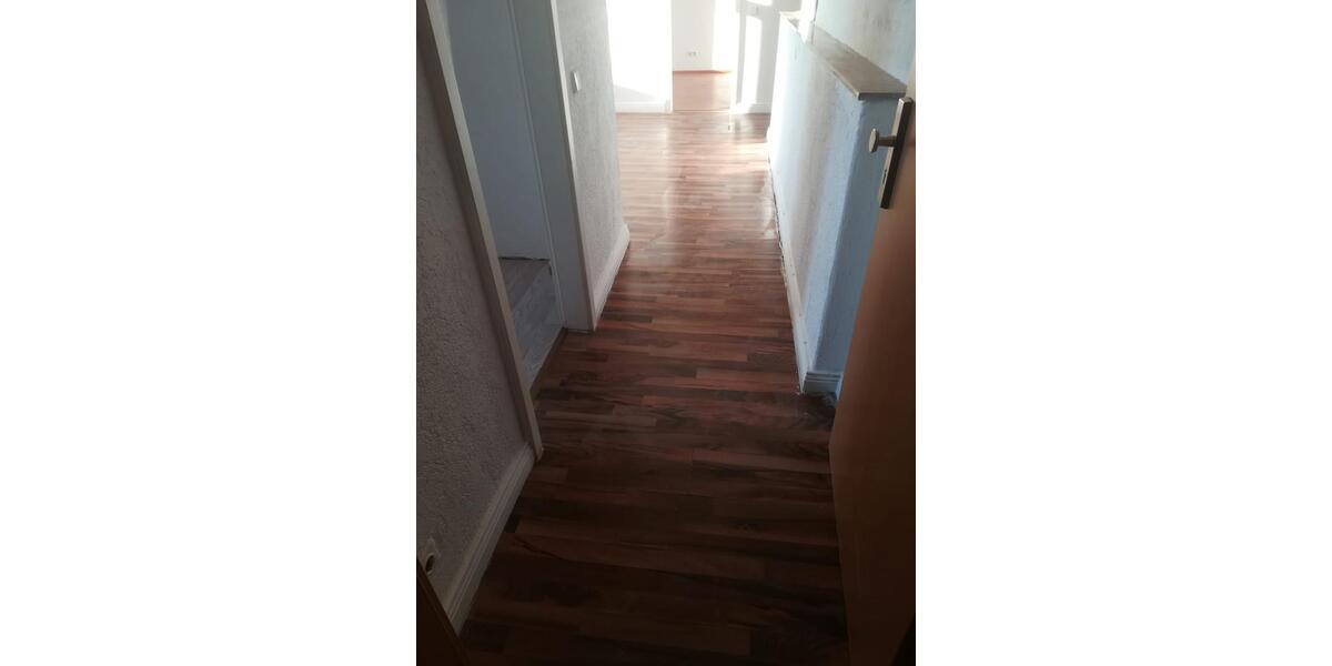 Etagenwohnung Döbeln - 3 Zimmer, 75 m&sup2;, 429&euro; | Angebot:26024312