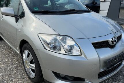 Toyota Auris 84.063 km 4.499 € Leipheim 89340