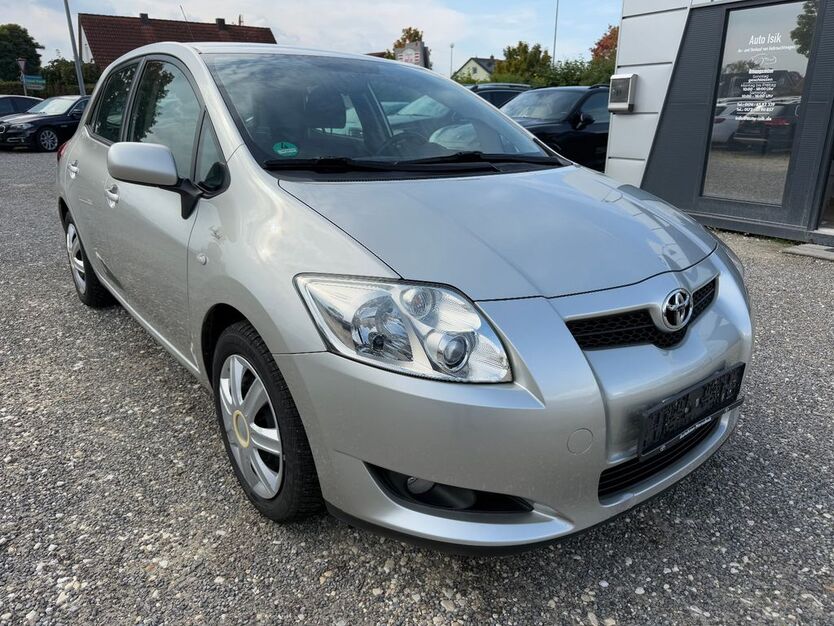 Toyota Auris 84.063 km 4.499 € Leipheim 89340