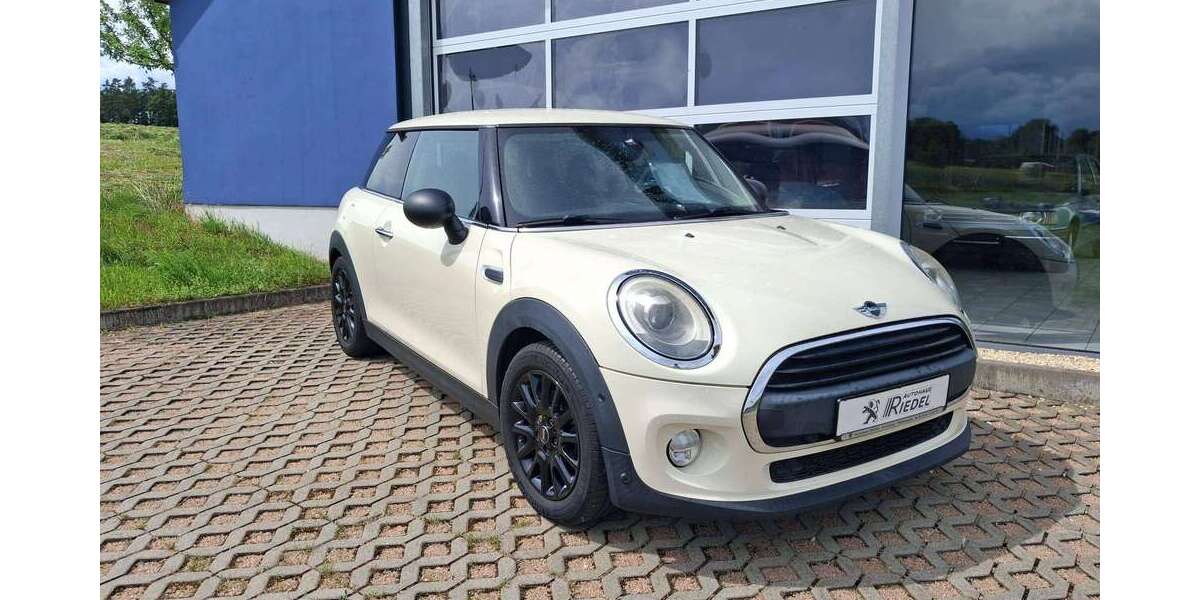 Mini One 43.513 km 11.490 &euro; Kirchberg 08107