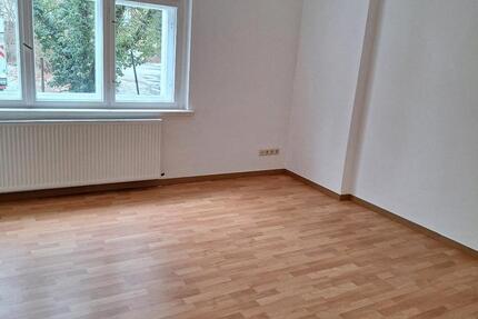 Wohnung Finsterwalde - 4 Zimmer, 95 m&sup2;, 600&euro; | Angebot:25544690