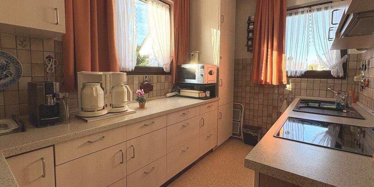 Zweifamilienhaus mit Terrasse, Garten und Garage 7 zimmer