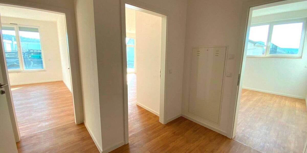 Etagenwohnung Zöllnitz - 2 Zimmer, 81 m&sup2;, 940&euro; | Angebot:26641893