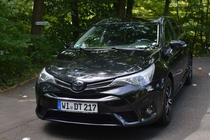 Toyota Avensis 185.000 km 7.200 &euro; Wiesbaden 65195